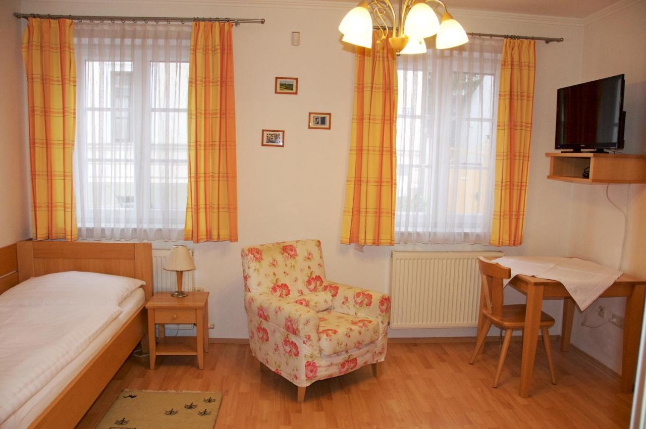 Privatzimmer Familie Schwarz Wiedeń Pokój zdjęcie